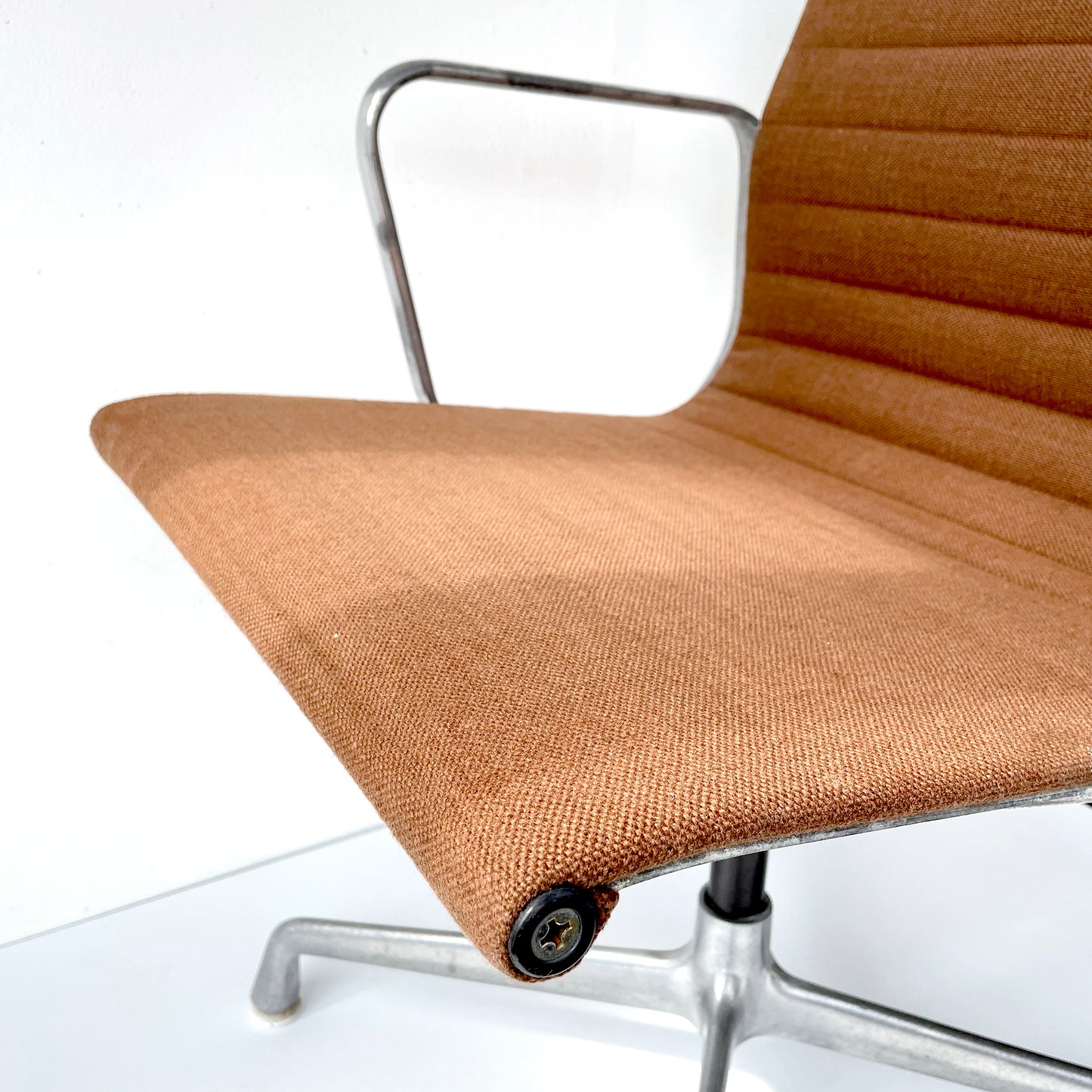 Fabulous 1978 Eames Office Chair by Herman Miller