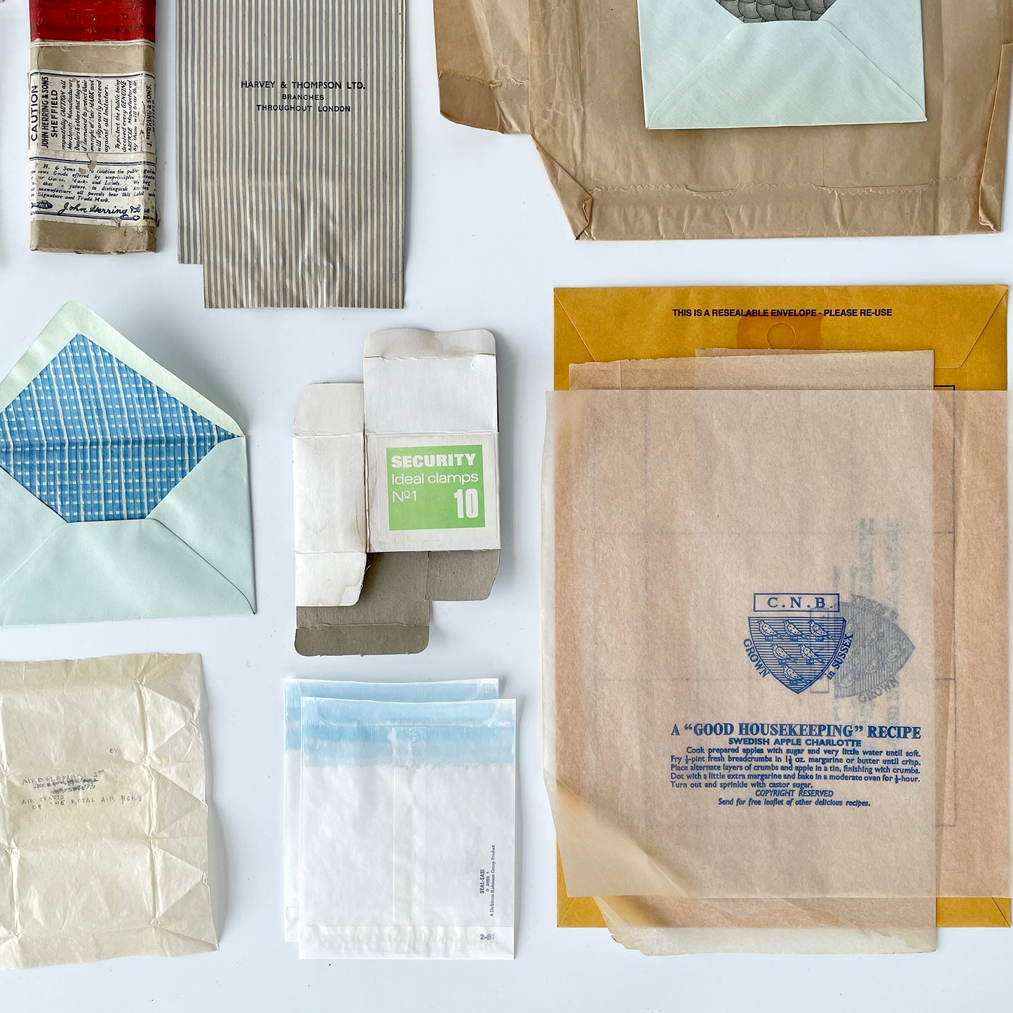 30 Piece Ephemera Pack – Bags, Packaging & Envelopes